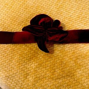 Velvet snap belt